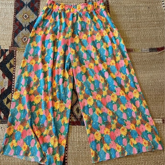 Zara Colorful Floral Pants - Picture 2 of 3